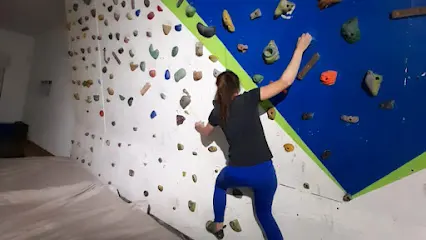 Climbing walls at Gente de Cumbre