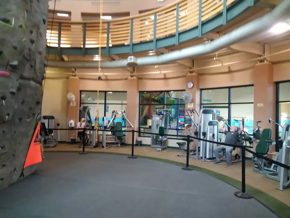 Base of the pinnacle with the ring of fitness machines around the rotunda