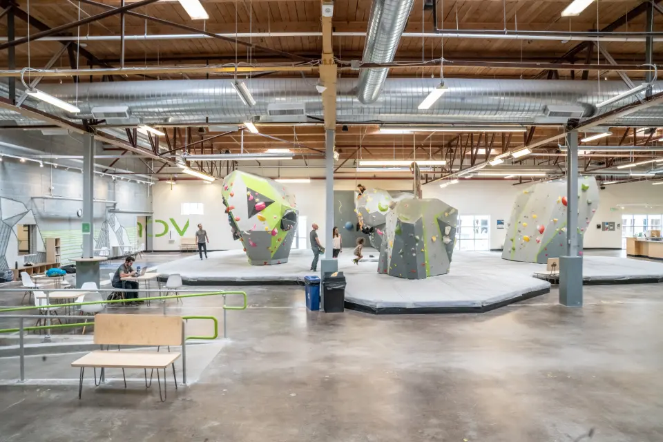Free-standing boulders on the open floor near the entrance