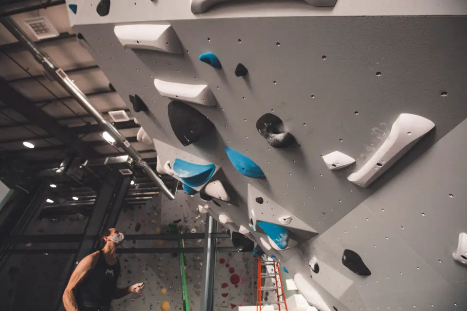 Overhanging bouldering wall with large volumes